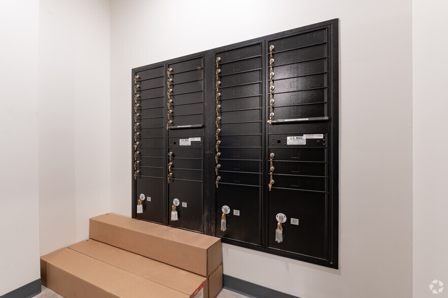 More Photos Of 502 E Cesar E Chavez Ave, Lansing Apartments For Lease