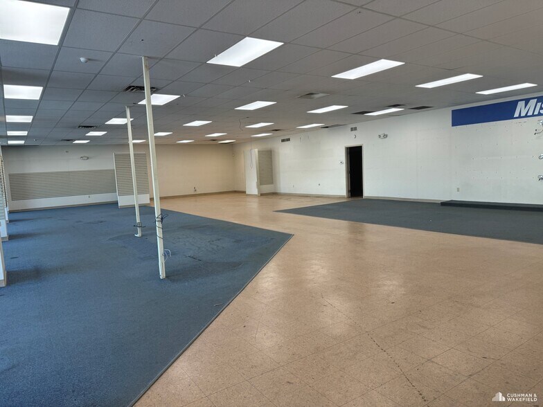 More Photos Of 742 N College Ave, Fort Collins Freestanding For Lease