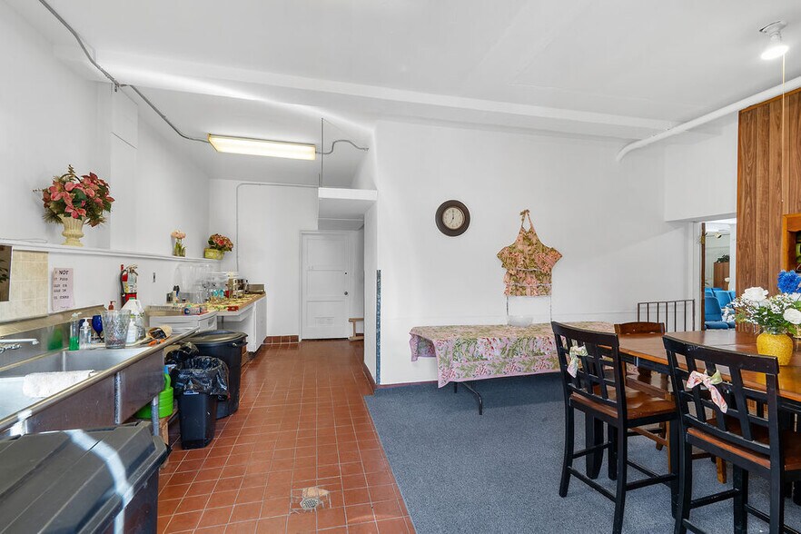More Photos Of 220 Parker Ave, Rodeo Storefront Retail Residential For Sale