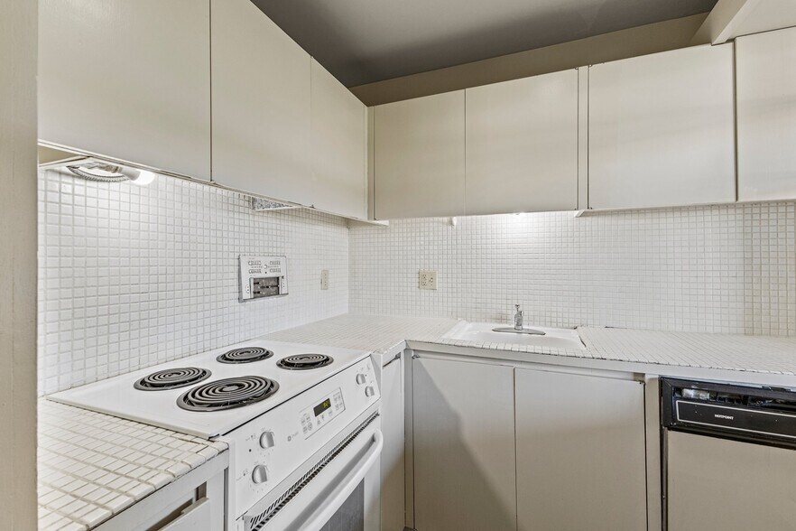 More Photos Of 55 El Camino Real, Burlingame Apartments For Sale