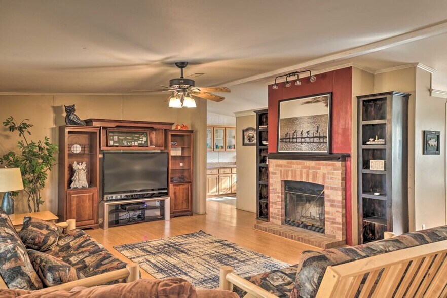 More Photos Of 179 Private Road 1735, Chico Marina For Sale