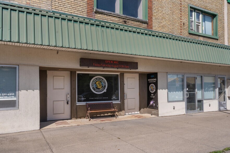 More Photos Of 131-139 Niagara Blvd, Fort Erie Storefront Retail Residential For Sale