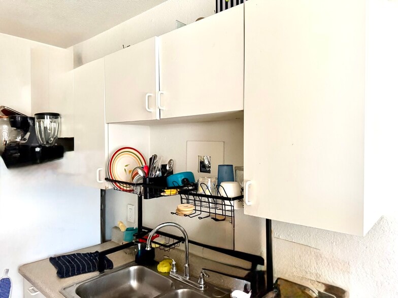 More Photos Of 1967 Linn Ln, Las Vegas Multifamily For Sale