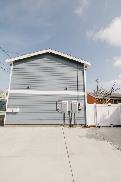 More Photos Of 912 E Commonwealth Ave, Fullerton Apartments For Sale