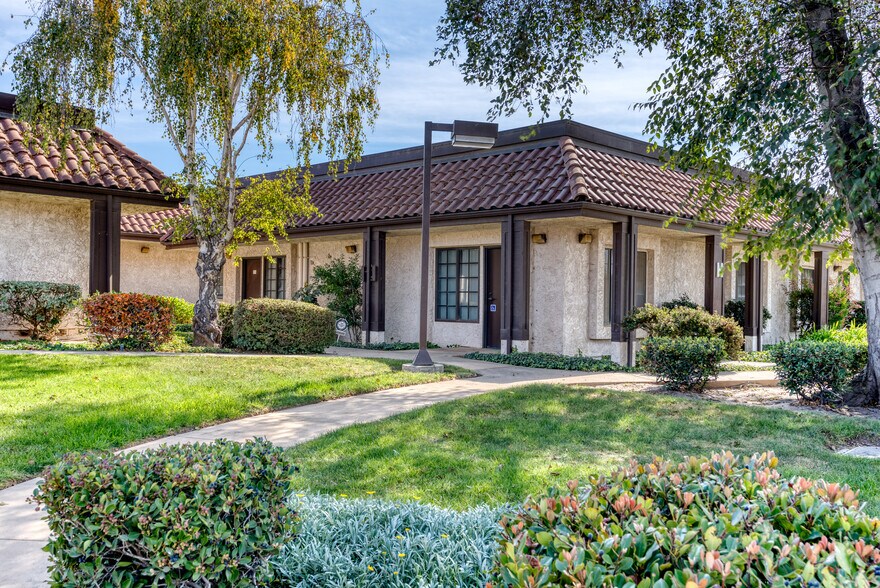 More Photos Of 1300 E Cypress St, Santa Maria Office Residential For Sale