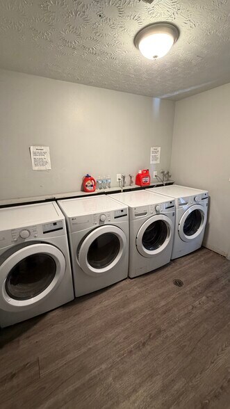 More Photos Of 3100 Beal St, Warren Apartments For Sale