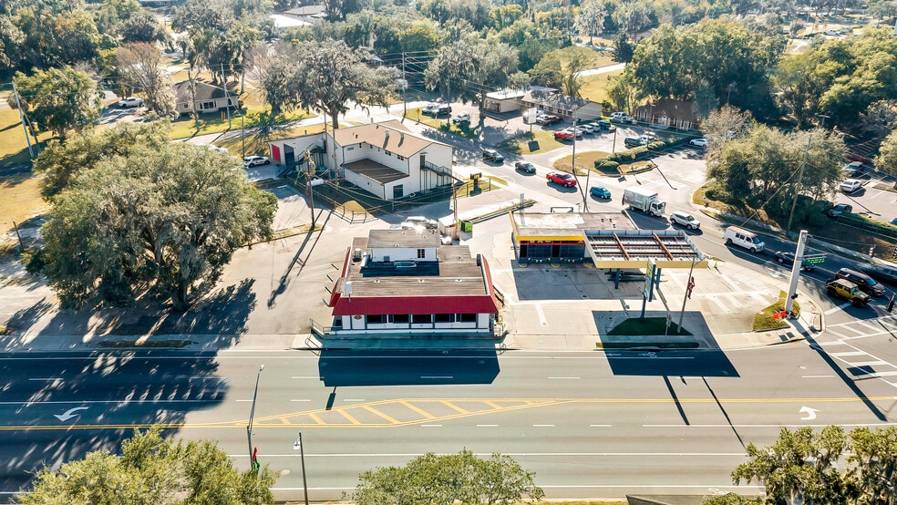 More Photos Of 104 S US Highway 41, Inverness Restaurant For Sale