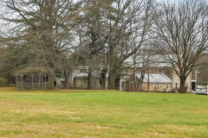 More Photos Of 349 Huffs Church Rd, Mertztown Restaurant For Sale