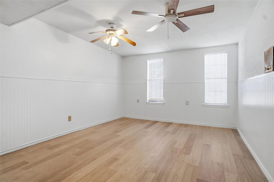 More Photos Of 2105-2107 W Shady Grove Rd, Irving Daycare Center For Sale