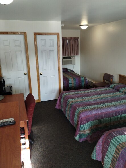 More Photos Of 3107 W Lake Rd, Erie Hotel For Sale