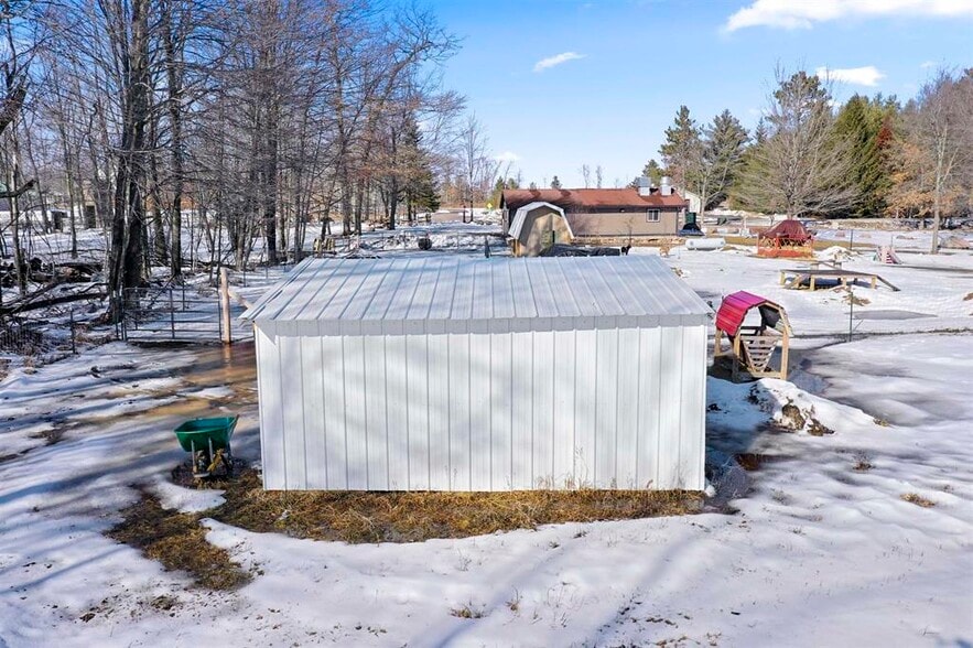 More Photos Of W11375-A W11375-A County Road X Rd, Crivitz Sports And Entertainment For Sale