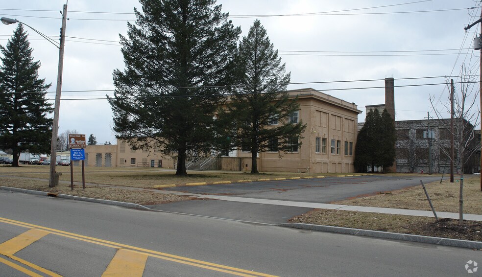 More Photos Of 1575 Lake St, Elmira Manufacturing For Lease