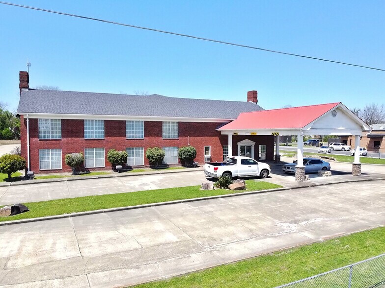 More Photos Of 144 Highway 65 S, Tallulah Hotel For Sale