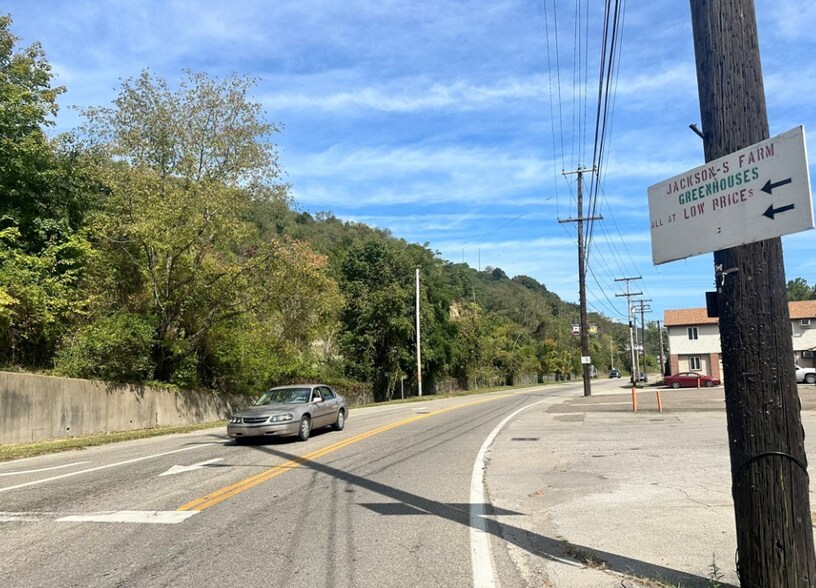 More Photos Of 205 Wells Ave, Wellsville Carwash For Sale