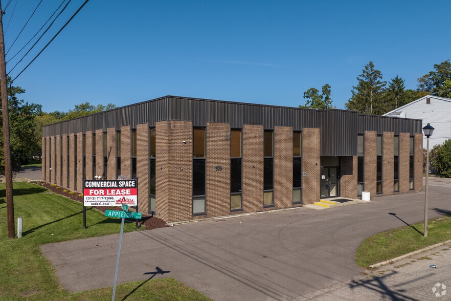 More Photos Of 835 Louisa St, Lansing Office For Lease