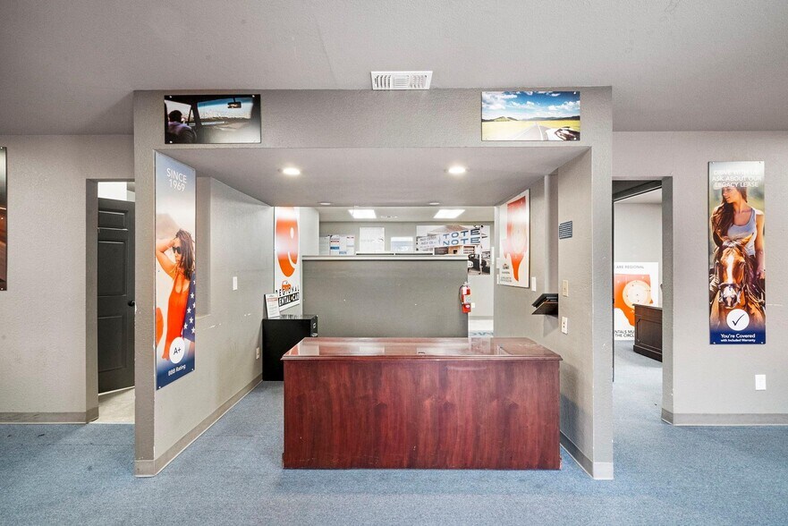 More Photos Of 240 Exchange St, Burleson Auto Dealership For Sale