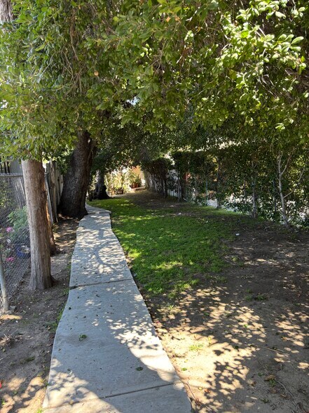 More Photos Of 5620 & 5618 Cartwright Ave, North Hollywood Apartments For Sale