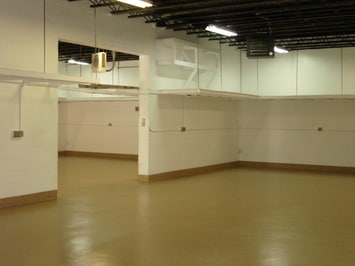 More Photos Of 7901-7953 Queenair Dr, Gaithersburg Warehouse For Lease