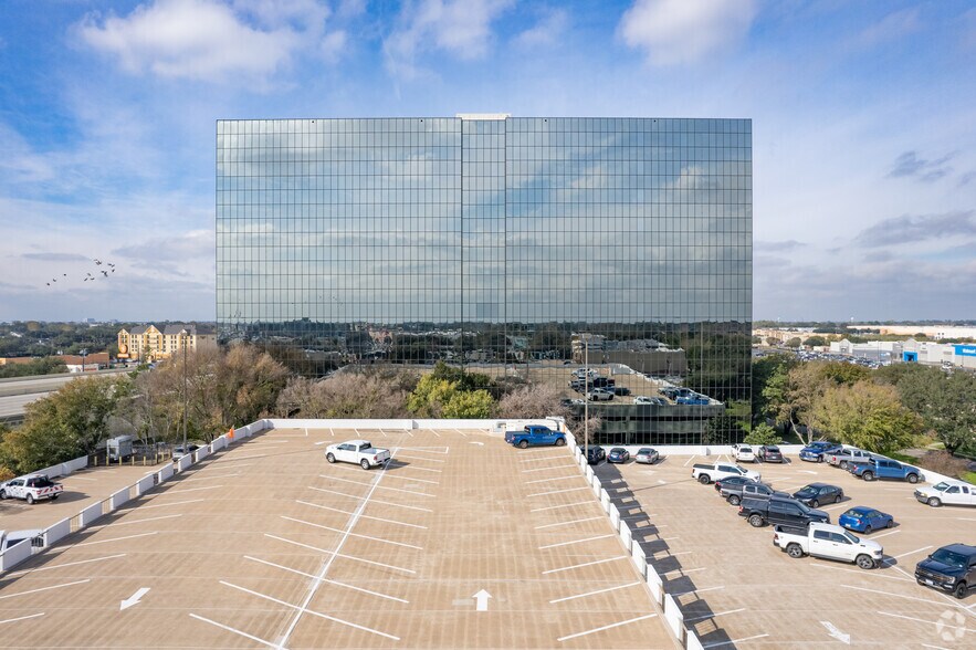 More Photos Of 13430 Northwest Fwy, Houston Office For Lease