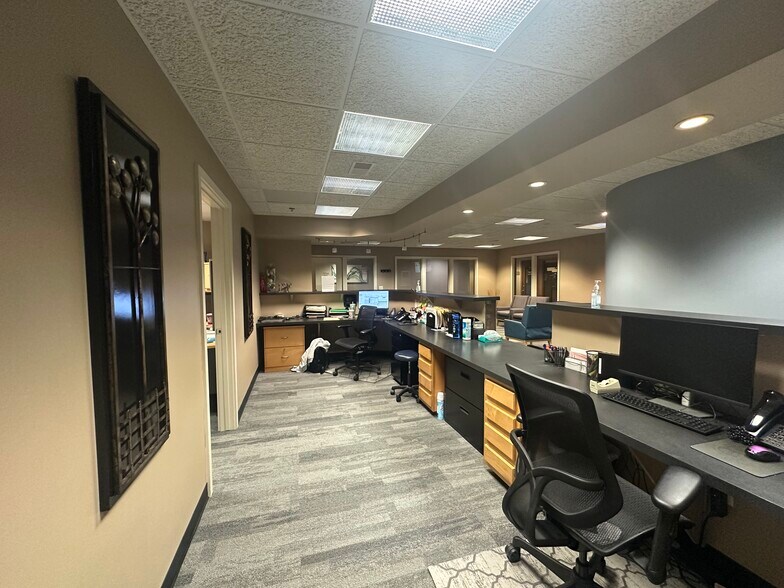 More Photos Of 1919 S 40th St, Lincoln Loft Creative Space For Sale