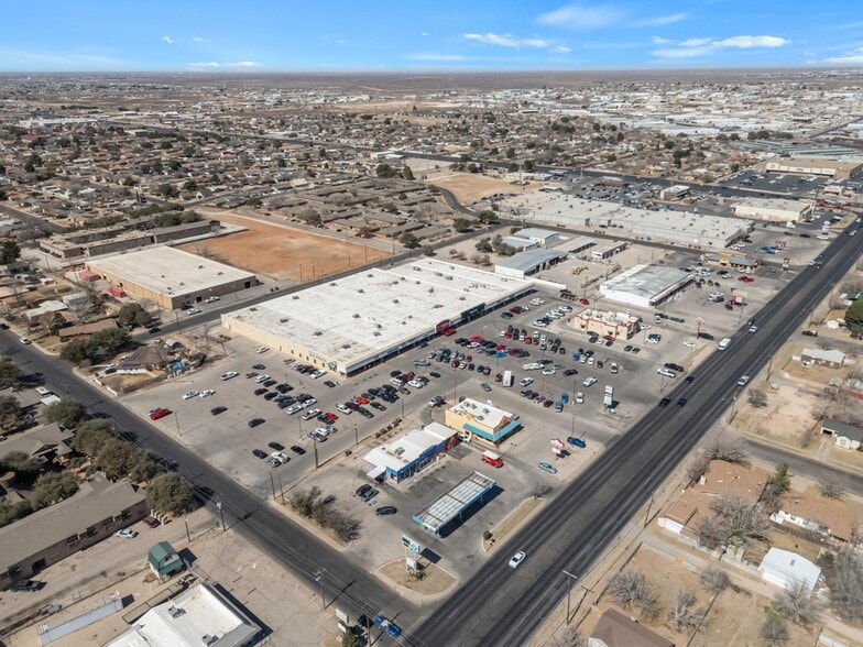 More Photos Of 2421-2429 N County Road W, Odessa Storefront For Sale