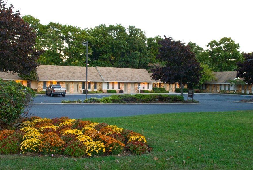 More Photos Of 5225 Nesconset Hwy, Port Jefferson Station Medical For Sale