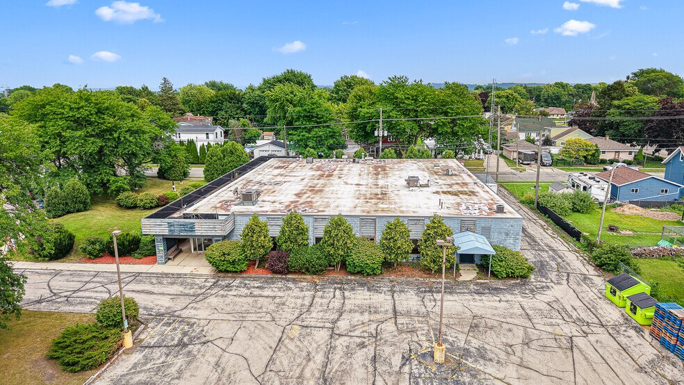 More Photos Of 254 Winnebago Dr, Fond Du Lac Office For Sale