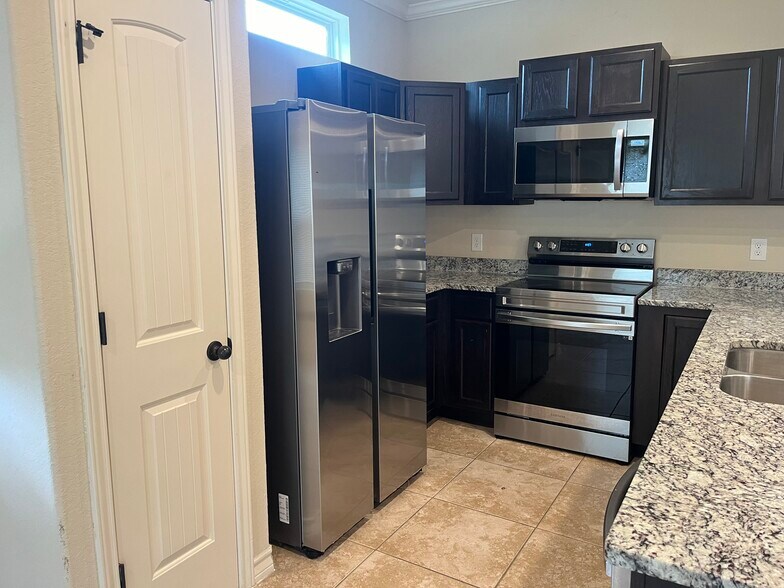 More Photos Of 6306 Luglio Ln, San Antonio Apartments For Sale