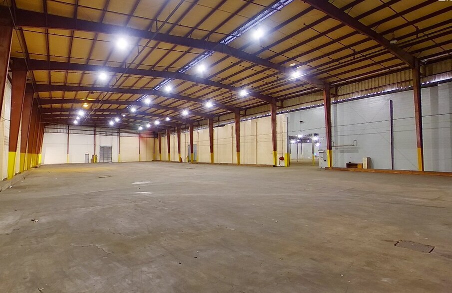 More Photos Of 1200 W Martin Luther King Blvd, Plant City Unknown For Lease
