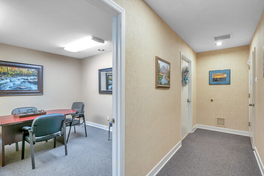 More Photos Of 8200 Seminole Blvd, Seminole Medical For Lease