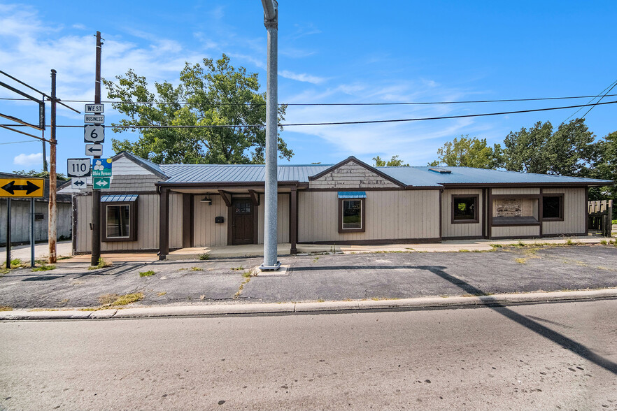 Primary Photo Of 210 E Maumee Ave, Napoleon Freestanding For Sale