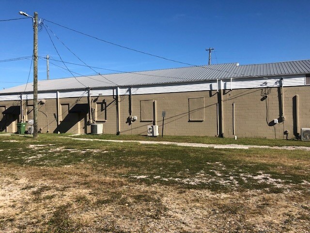 More Photos Of 308-312 S Bickett Blvd, Louisburg Storefront Retail Office For Lease