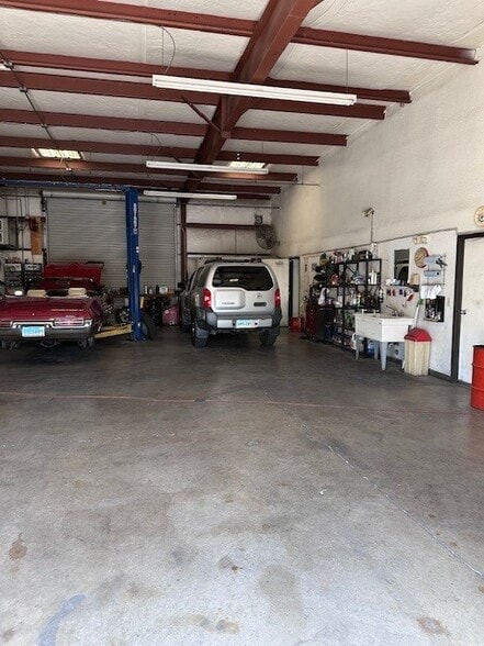 More Photos Of 3700 N Rancho Dr, Las Vegas Auto Repair For Sale
