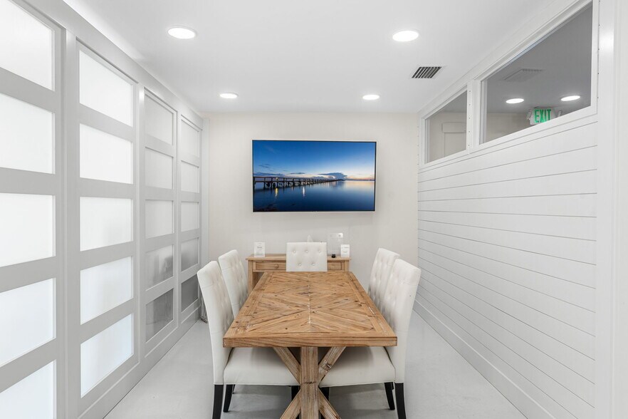 More Photos Of 9300 N A1A, Vero Beach Freestanding For Sale