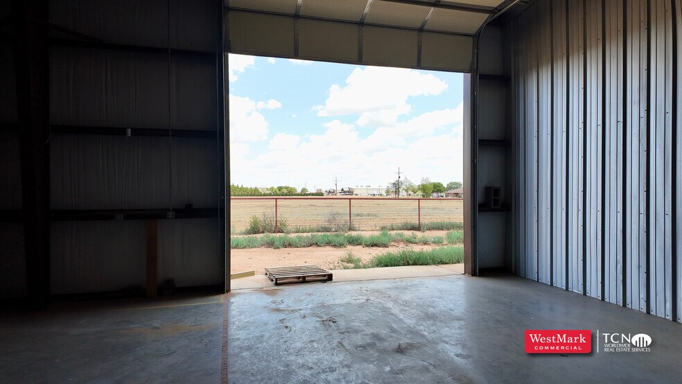 More Photos Of 5614 126th St, Lubbock Flex For Lease