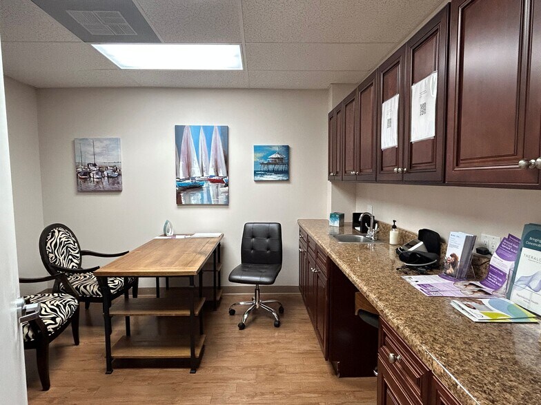 More Photos Of 712 16th St N, Saint Petersburg Medical For Lease