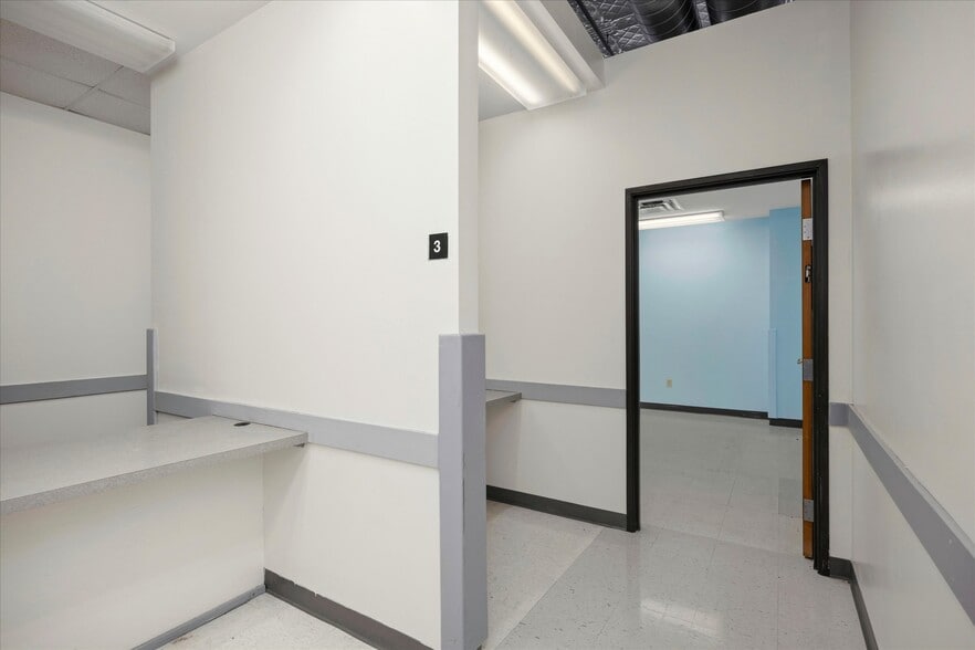 More Photos Of 2-4 W Ohio St, Butler Office For Sale