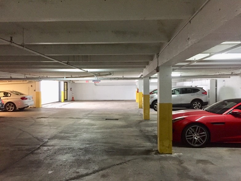 More Photos Of 2620 SW 27th Ave, Miami Office For Lease