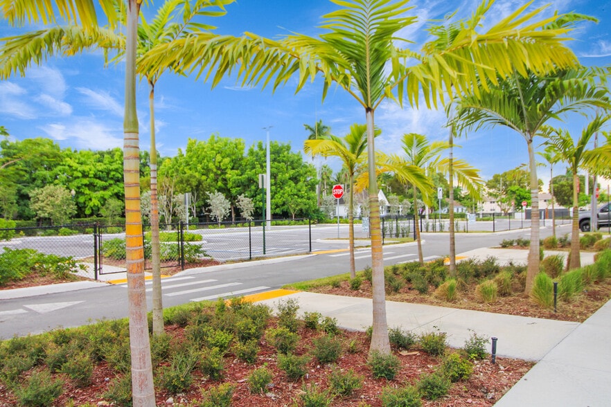 More Photos Of 304 N Krome Ave, Homestead Medical For Lease