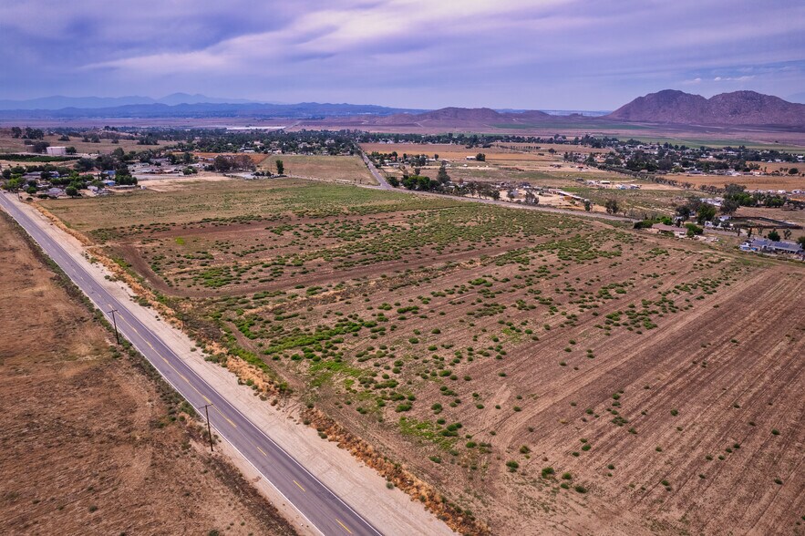 More Photos Of 0 Gibson Ave & Montgomery ave, Nuevo Land For Sale