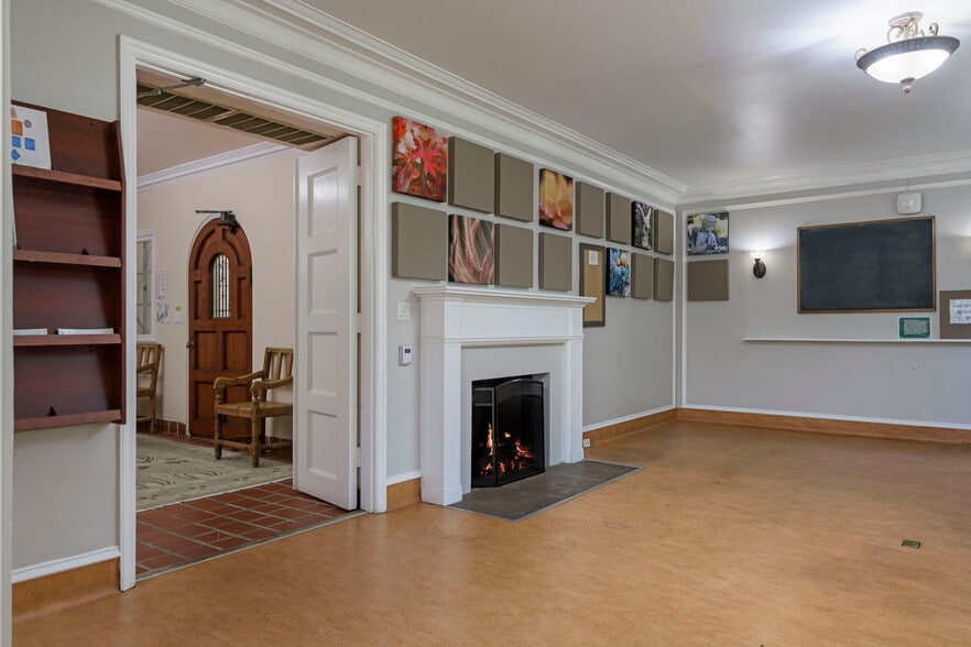 More Photos Of 249 Lambert Rd, Carpinteria Specialty For Sale