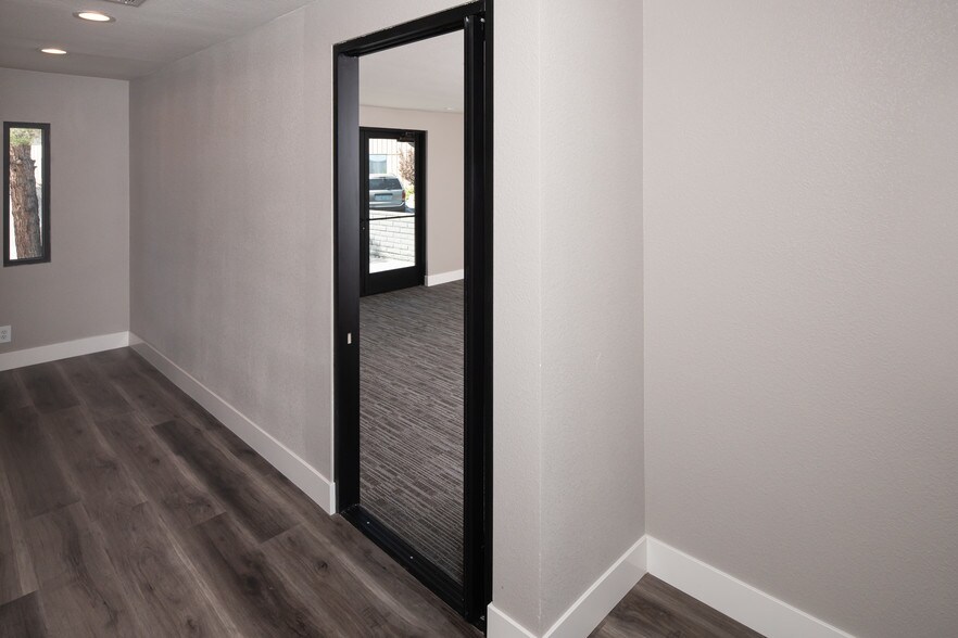 More Photos Of 3291 E Patrick Ln, Las Vegas Medical For Lease
