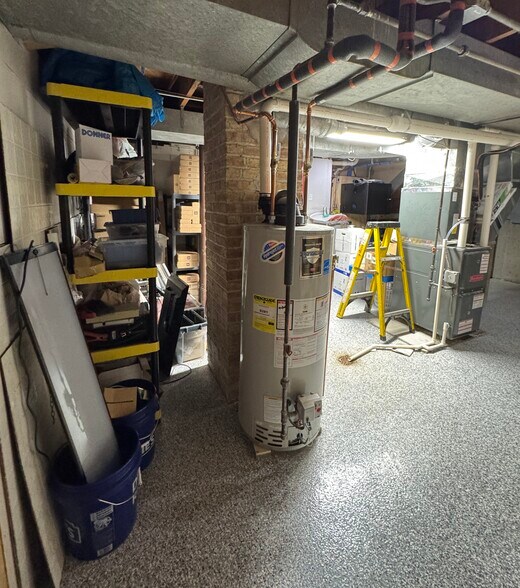 More Photos Of 121 S State St, Belvidere Flex For Sale