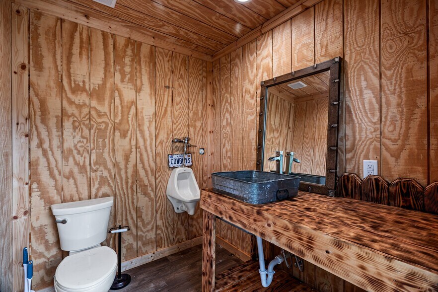 More Photos Of 7530 W Interstate 20, Weatherford Land For Sale