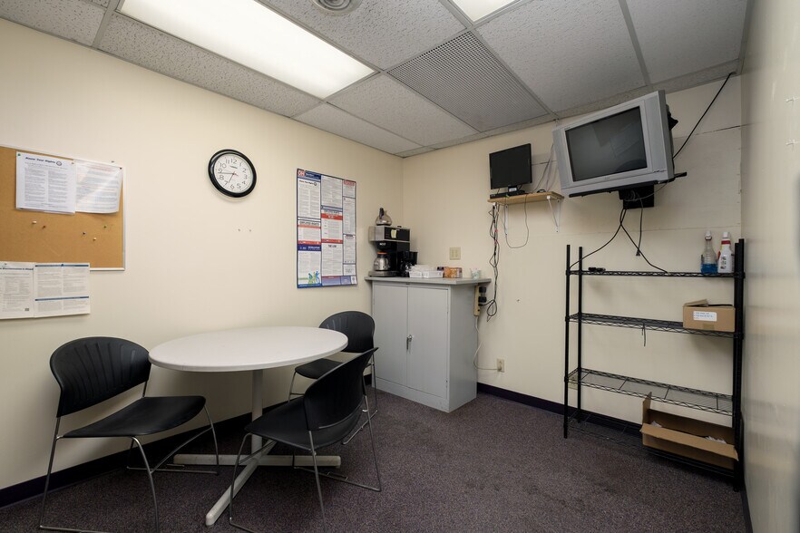 More Photos Of 87 Olive St, Gallipolis Medical For Sale