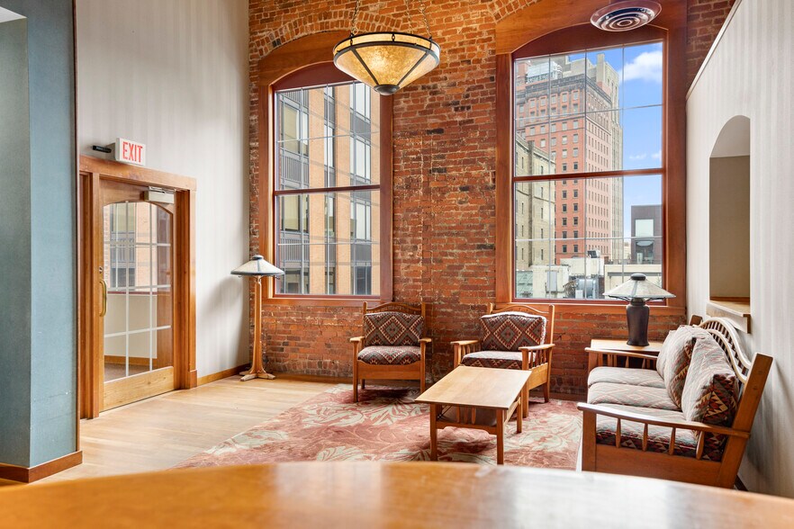 More Photos Of 40 Beaver St, Albany Office For Lease