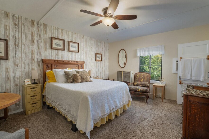 More Photos Of 306 W Saint Charles St, San Andreas Hotel For Sale