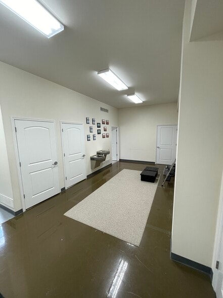 More Photos Of 292-296 W Ridge Pike, Royersford Office For Lease