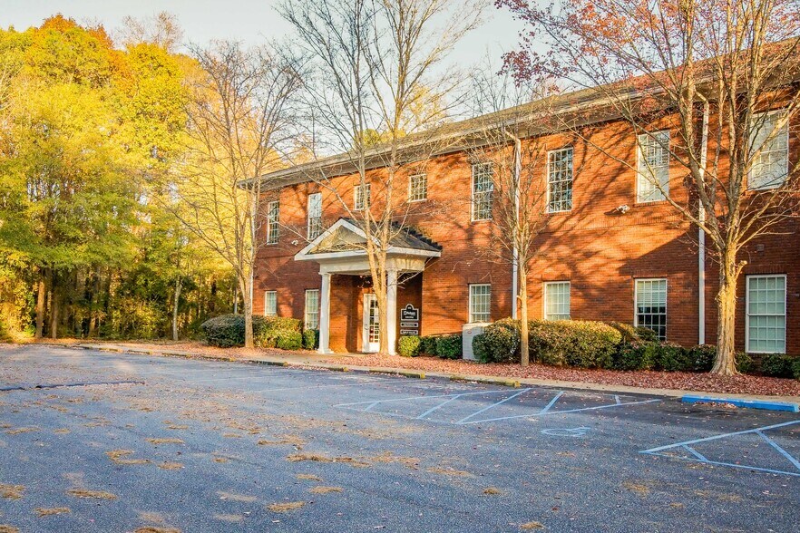 More Photos Of 1500 Oglethorpe Ave, Athens Medical For Sale