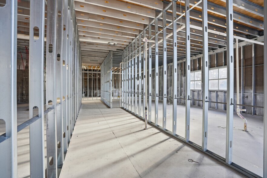 More Photos Of 113 Pocono Dr, Milford Office For Sale